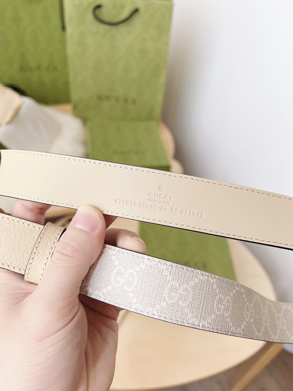 スーパーコピーグッチベルト内部構造